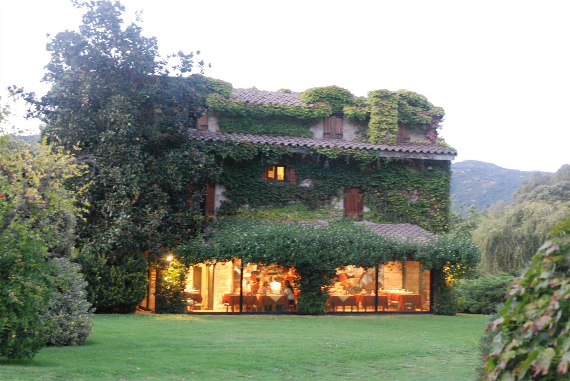 L'Agnata Di De Andre Boutique Hotel เทมปิโอ เปาซาเนีย ภายนอก รูปภาพ